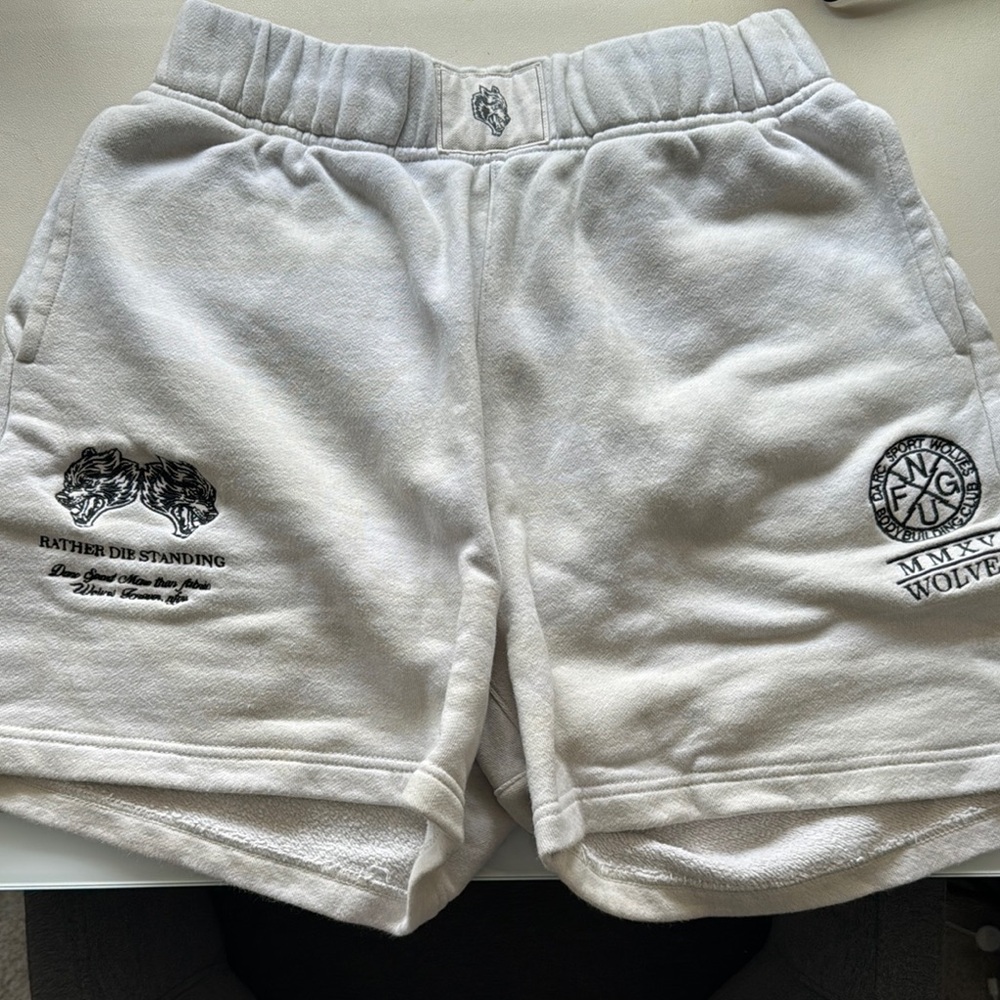 Darc Sport White Graphic Shorts